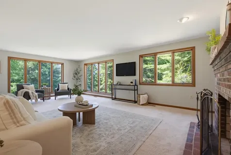 77A Christian Hill Road Amherst NH 03031
