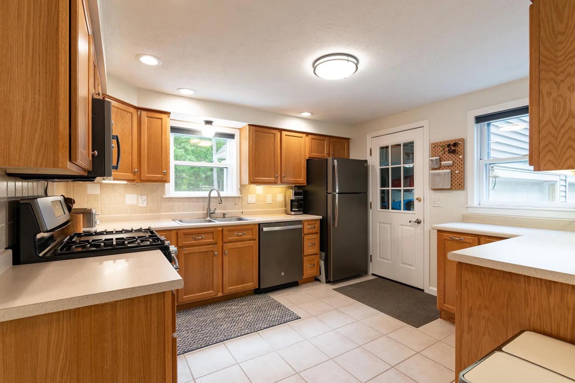 6 Governors Way Concord NH 03303-3433