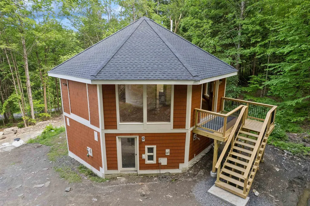 138 Red Maple Lane Randolph VT 05061