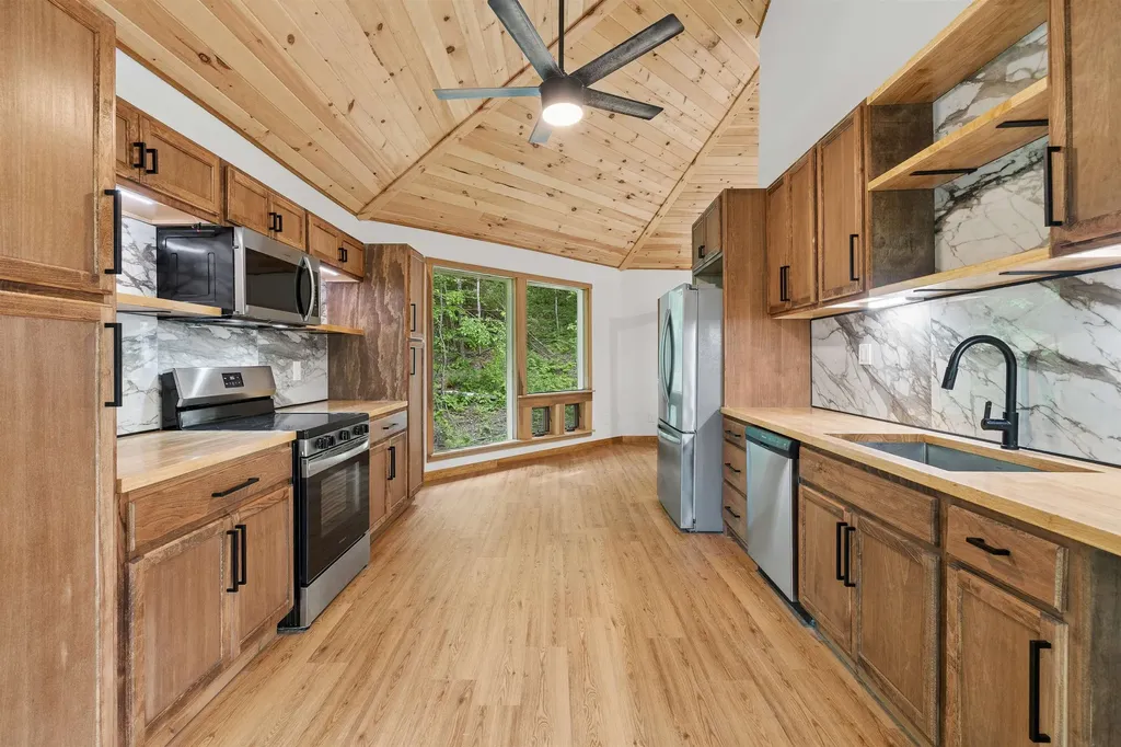 138 Red Maple Lane Randolph VT 05061