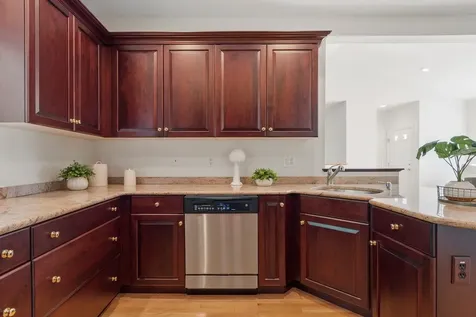 25 Flagstone Way Windham NH 03087