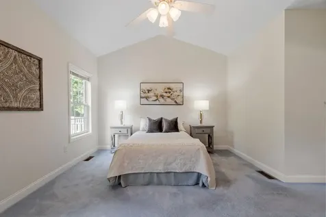 25 Flagstone Way Windham NH 03087