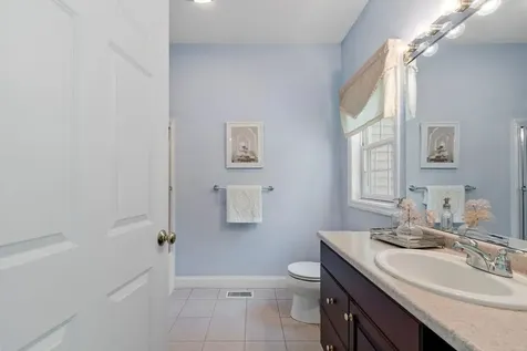 25 Flagstone Way Windham NH 03087