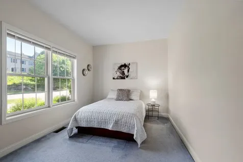 25 Flagstone Way Windham NH 03087