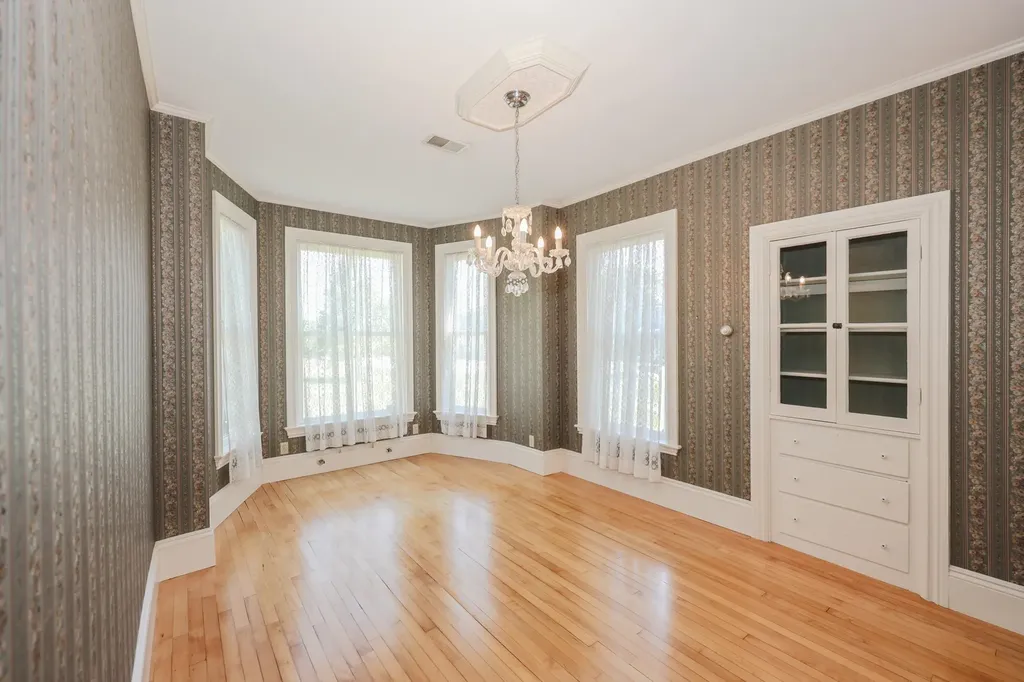 34 Post Road North Hampton NH 03862