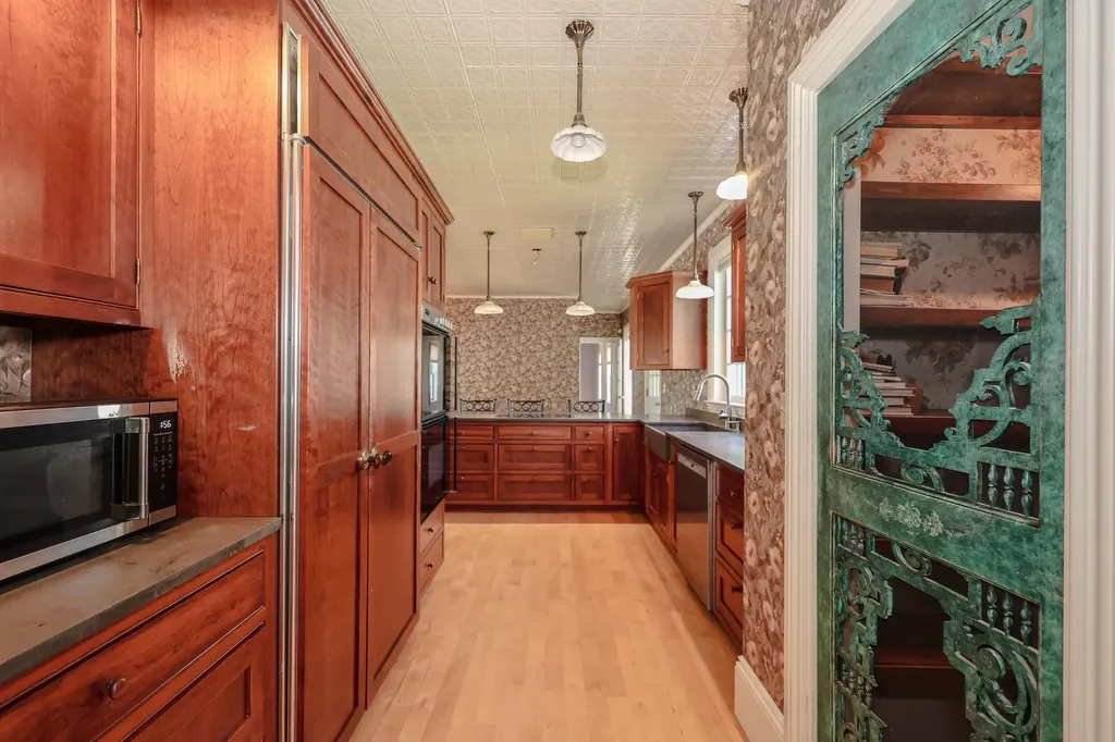 34 Post Road North Hampton NH 03862