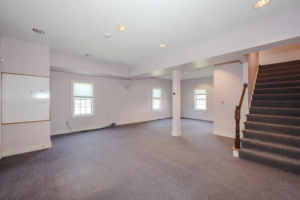 34 Post Road North Hampton NH 03862