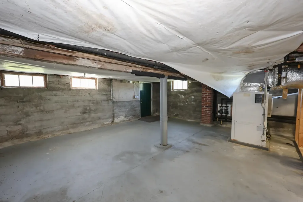 34 Post Road North Hampton NH 03862