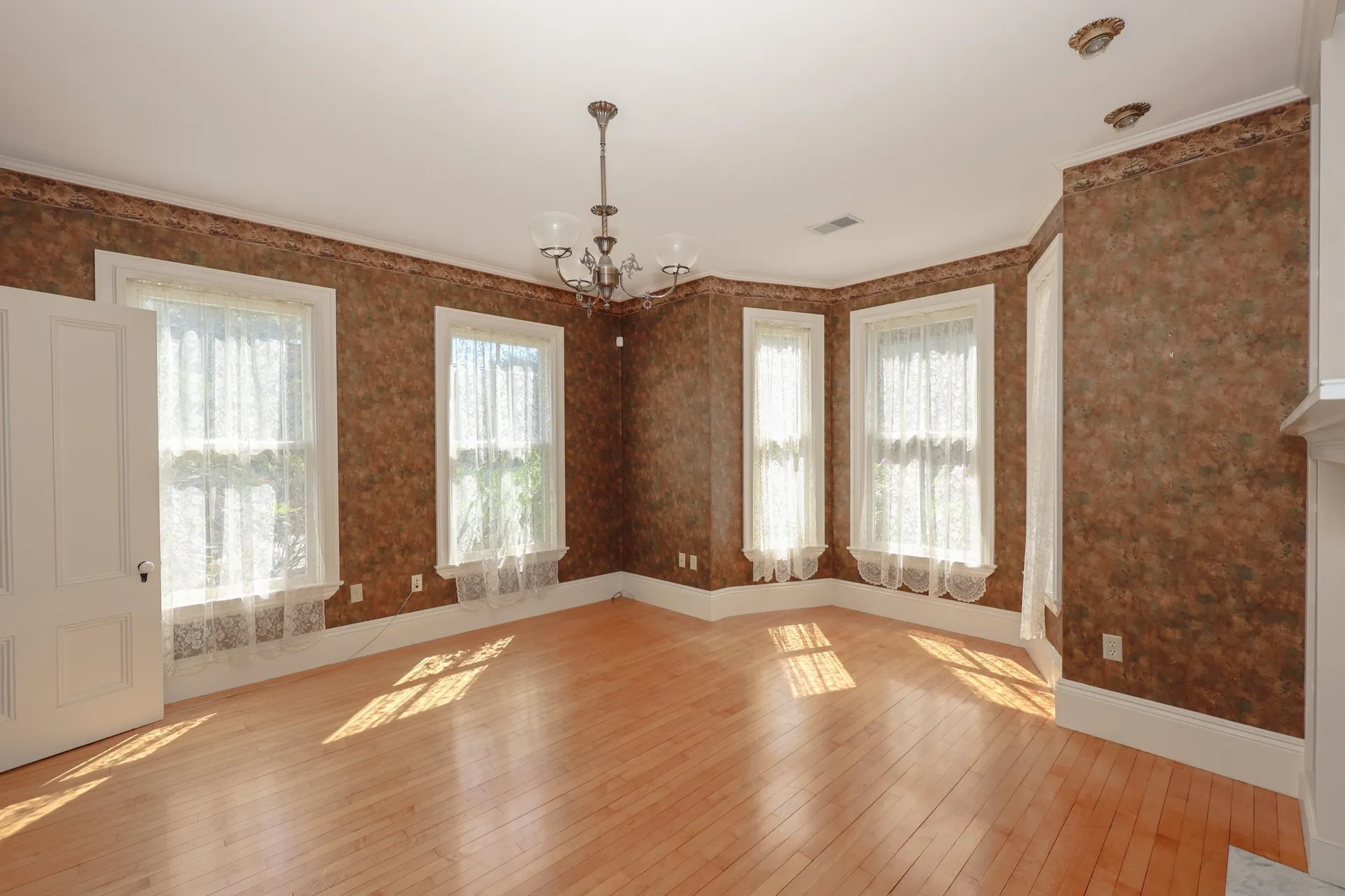 34 Post Road North Hampton NH 03862