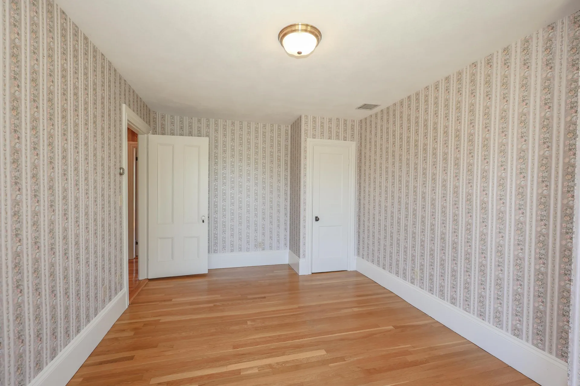34 Post Road North Hampton NH 03862