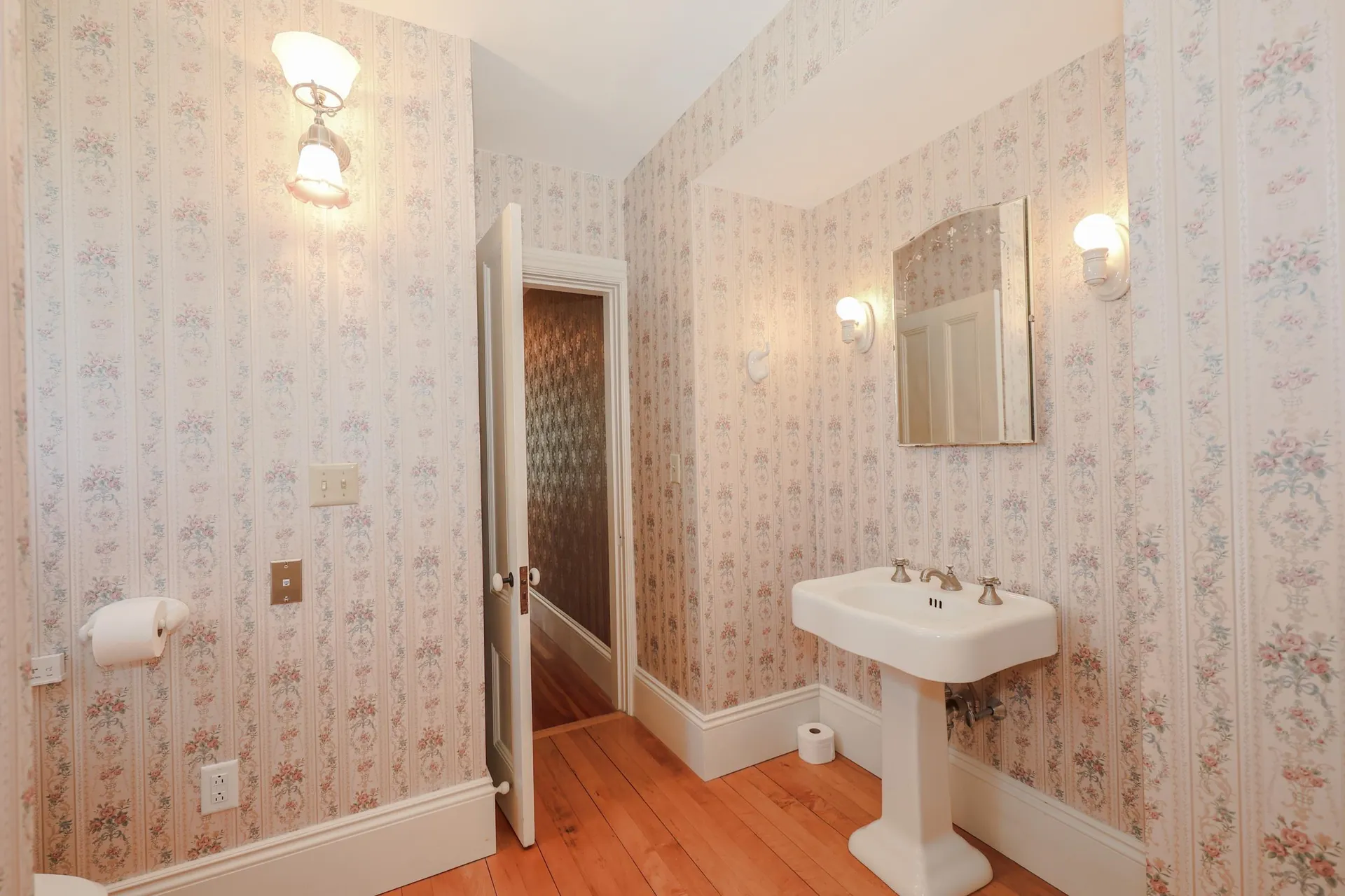 34 Post Road North Hampton NH 03862