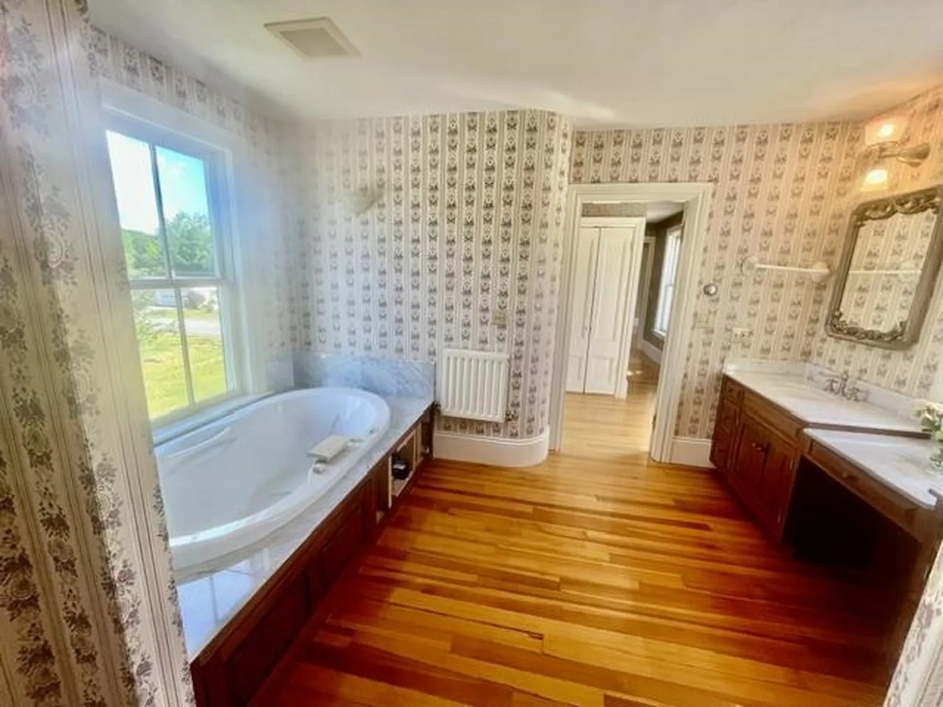 34 Post Road North Hampton NH 03862