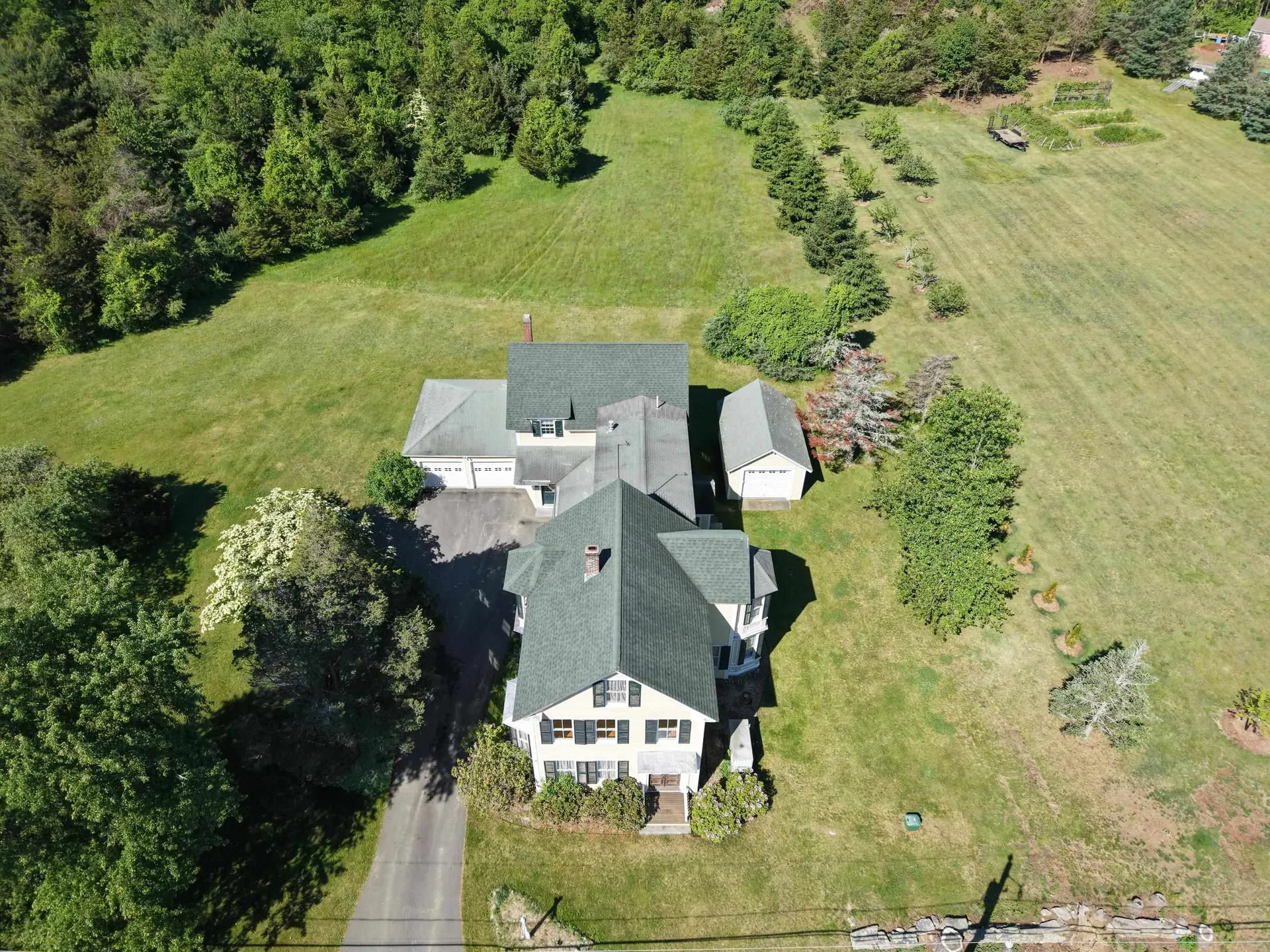 34 Post Road North Hampton NH 03862