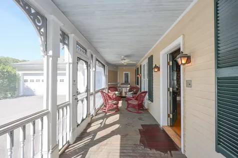 34 Post Road North Hampton NH 03862