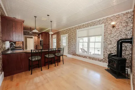 34 Post Road North Hampton NH 03862
