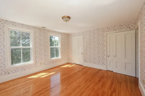 34 Post Road North Hampton NH 03862