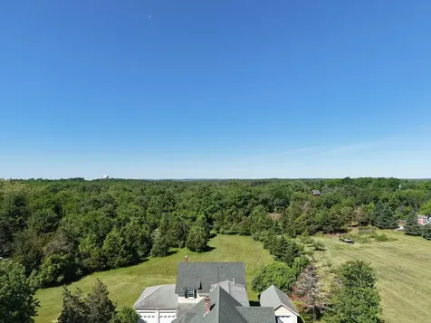 34 Post Road North Hampton NH 03862