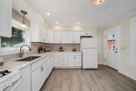5 Cushing Street Amesbury MA 01913