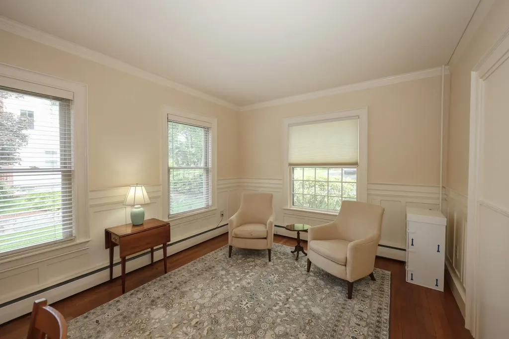 27 Eastman Street Nashua NH 03060