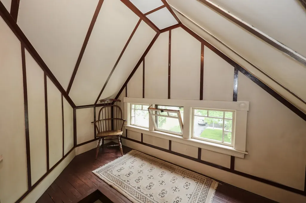 27 Eastman Street Nashua NH 03060