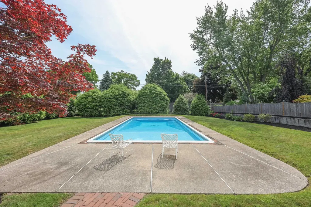 27 Eastman Street Nashua NH 03060