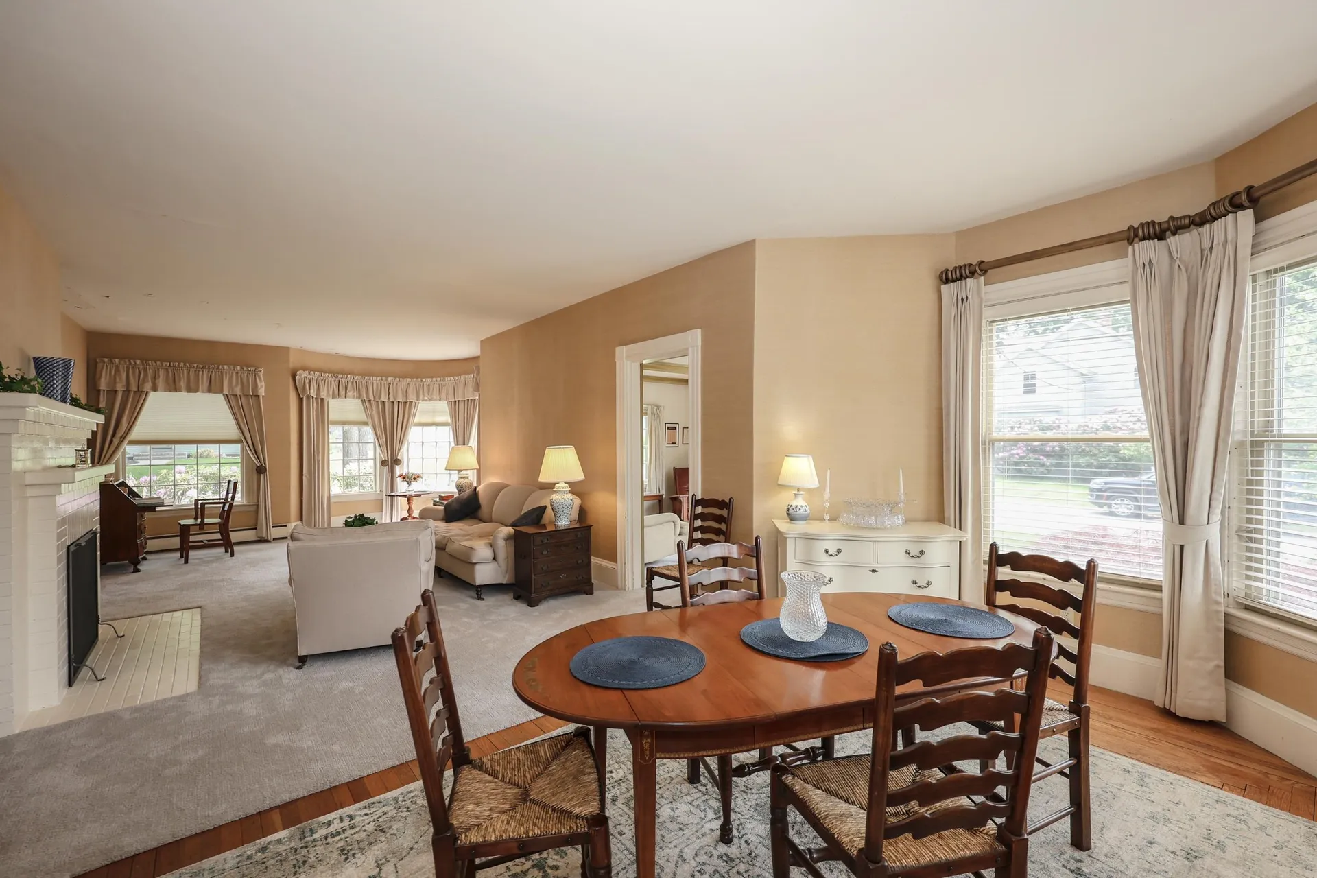 27 Eastman Street Nashua NH 03060