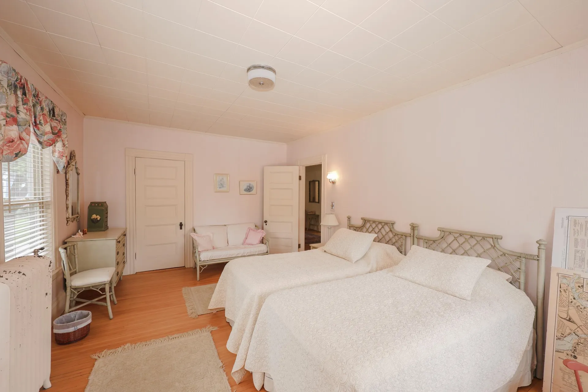 27 Eastman Street Nashua NH 03060