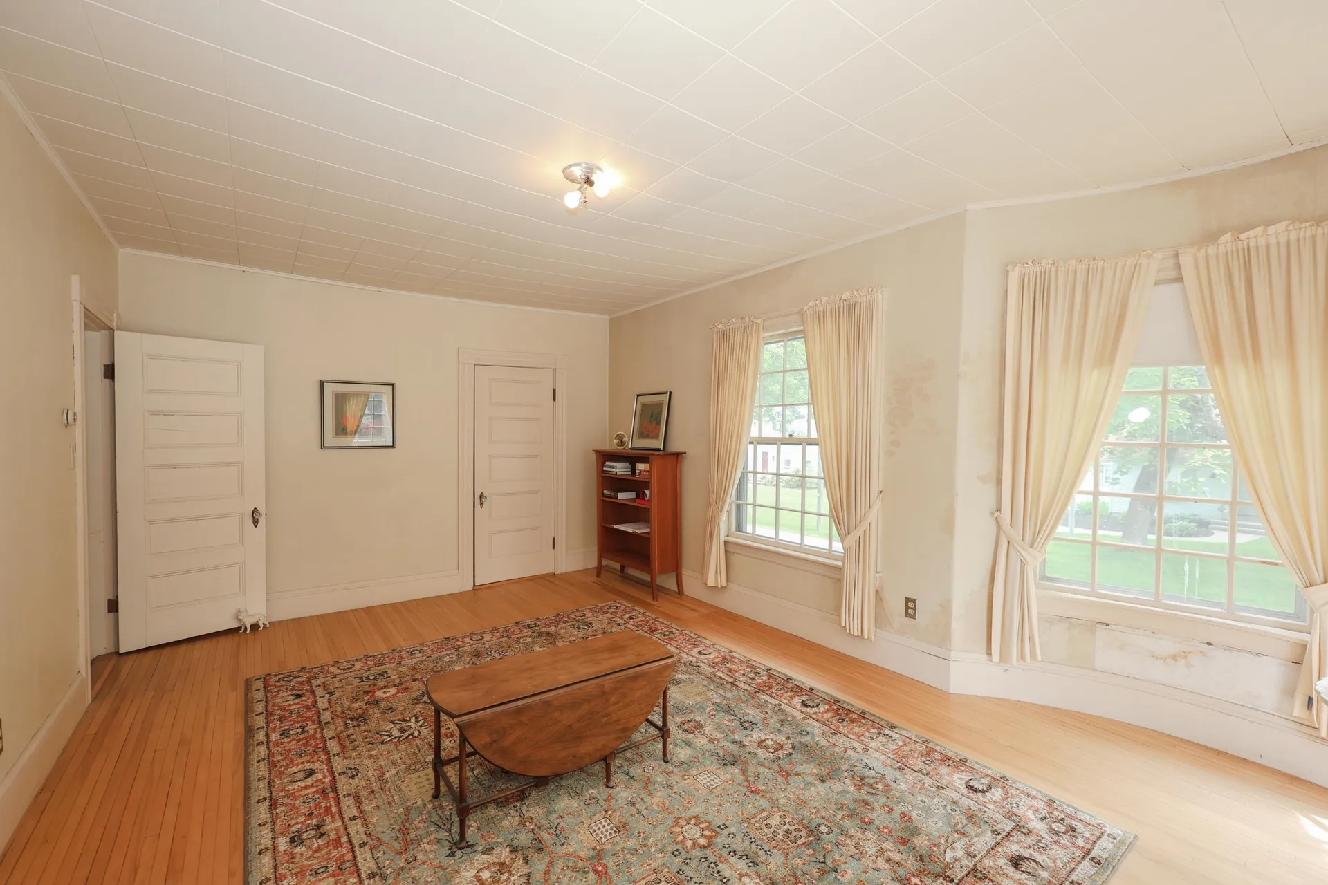 27 Eastman Street Nashua NH 03060