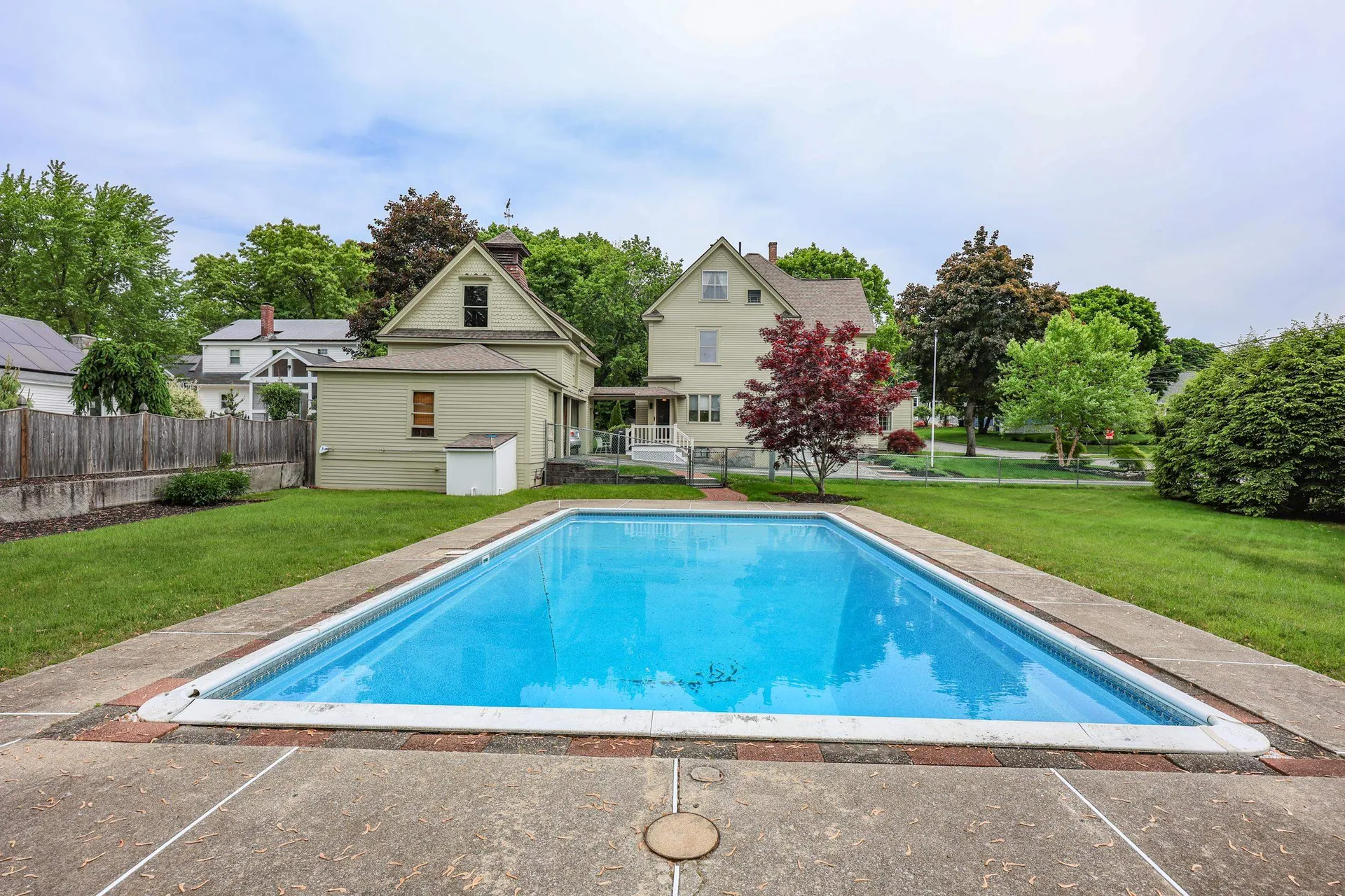 27 Eastman Street Nashua NH 03060