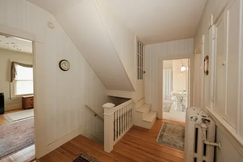 27 Eastman Street Nashua NH 03060