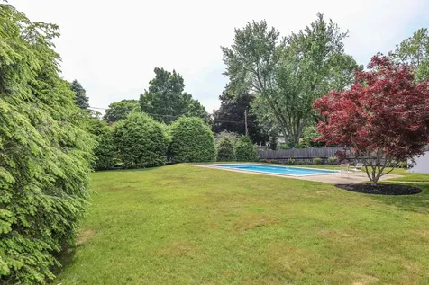 27 Eastman Street Nashua NH 03060