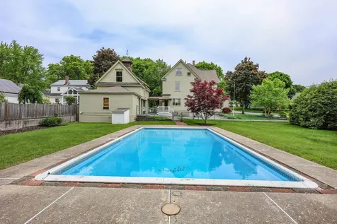 27 Eastman Street Nashua NH 03060