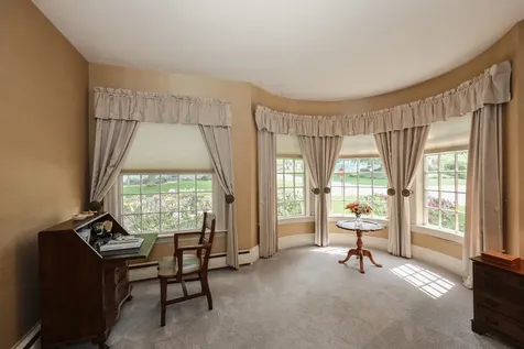 27 Eastman Street Nashua NH 03060