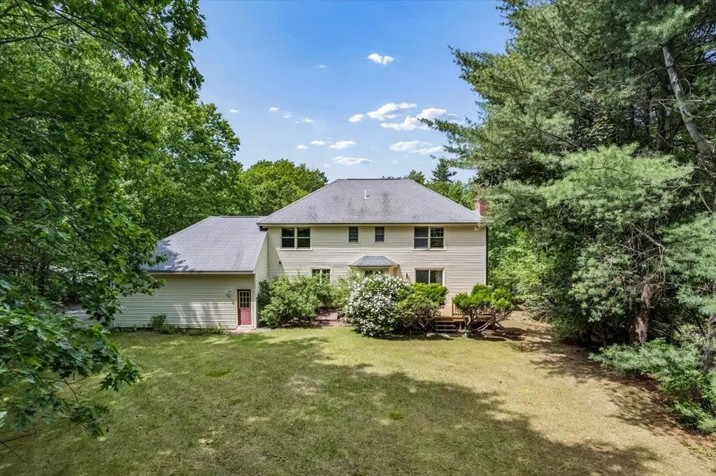 28 Brick Mill Road Bedford NH 03110