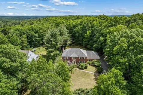 28 Brick Mill Road Bedford NH 03110