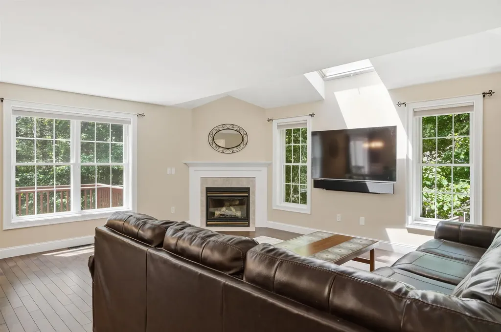 53 Magnolia Lane Newmarket NH 03857