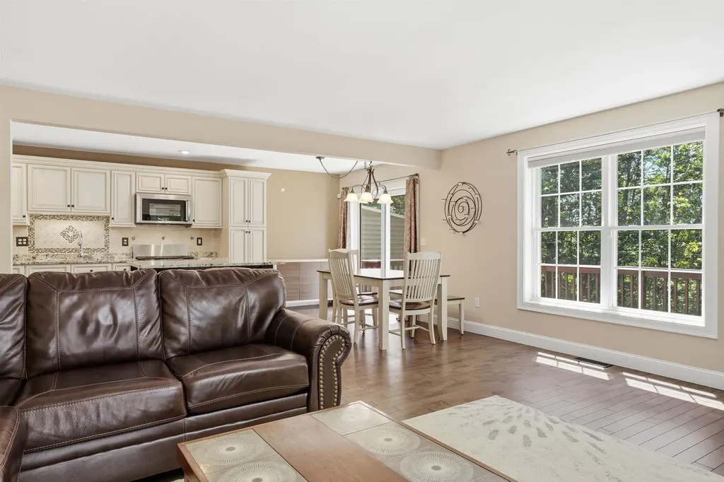 53 Magnolia Lane Newmarket NH 03857