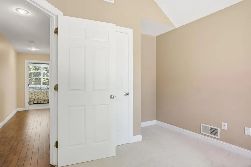 53 Magnolia Lane Newmarket NH 03857