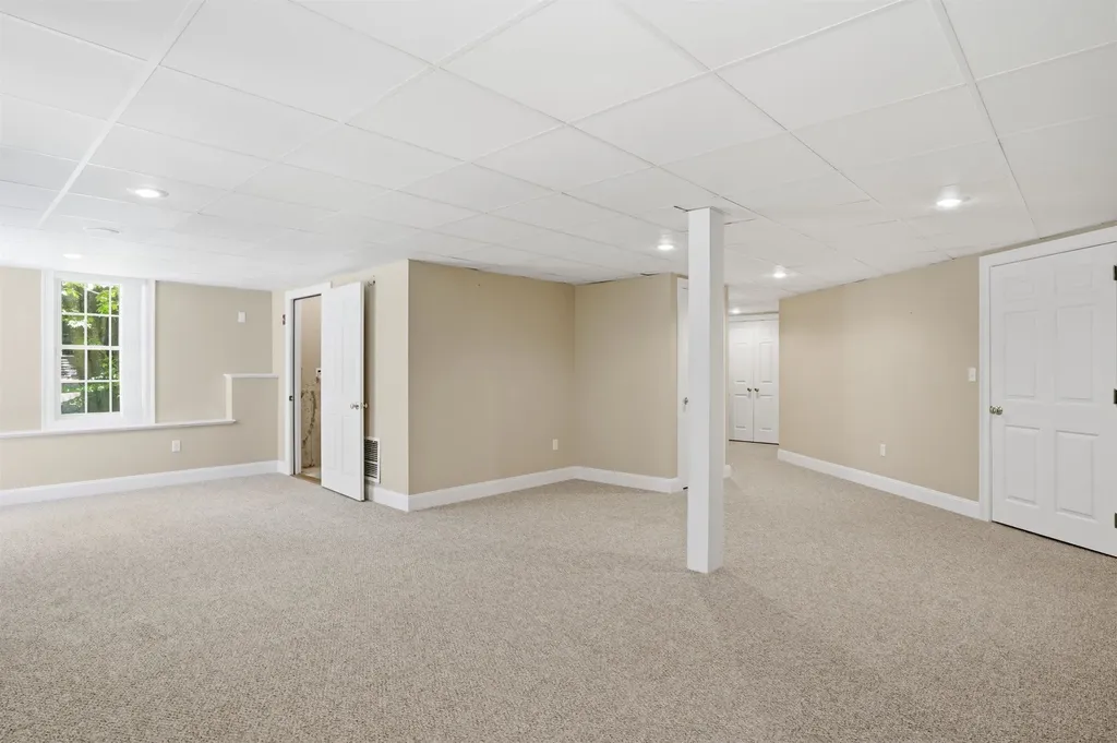 53 Magnolia Lane Newmarket NH 03857