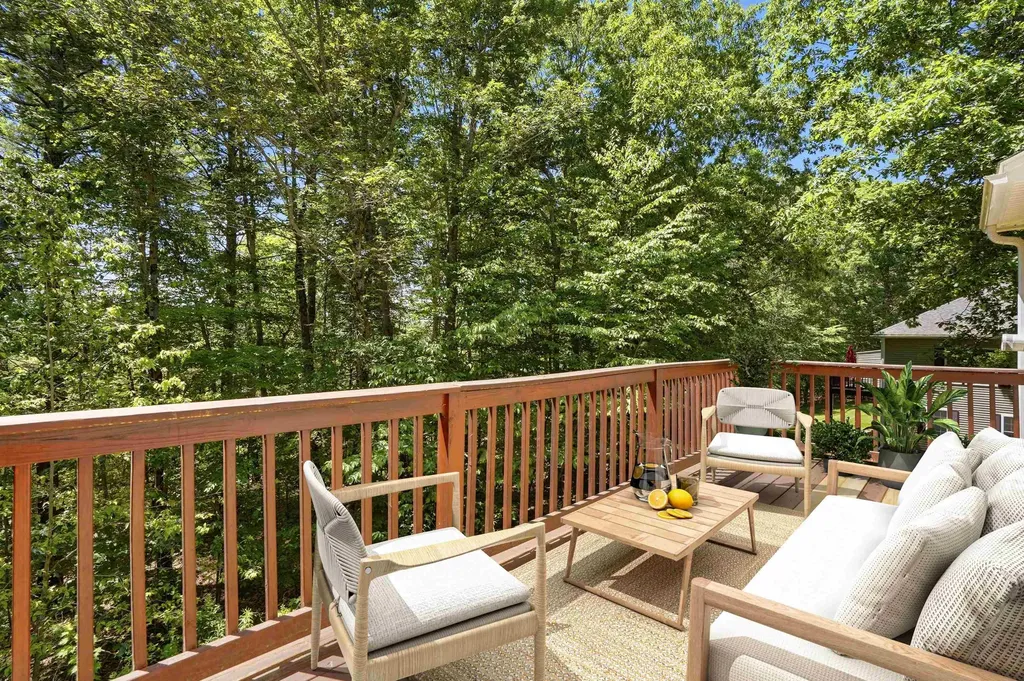 53 Magnolia Lane Newmarket NH 03857