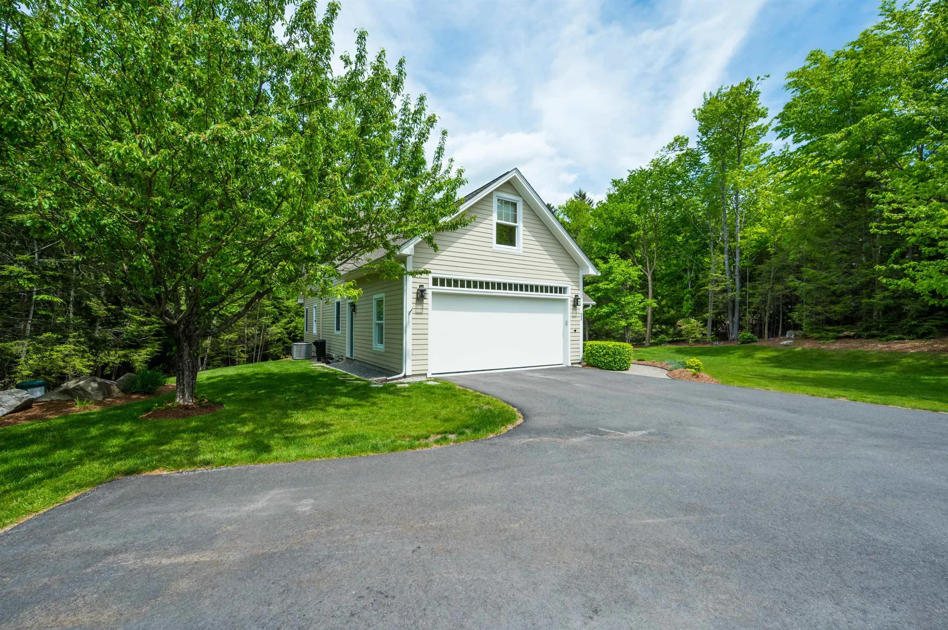 21 Conifer Lane New London NH 03257