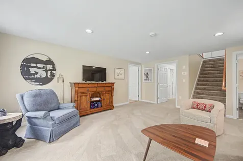 21 Conifer Lane New London NH 03257