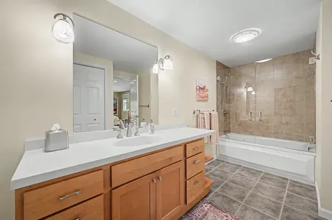 21 Conifer Lane New London NH 03257