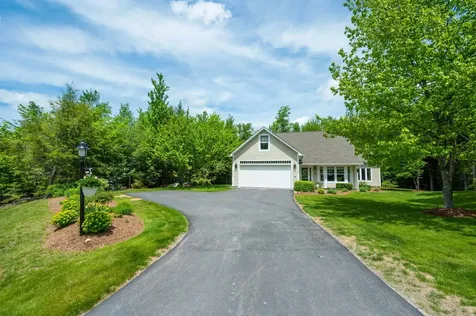 21 Conifer Lane New London NH 03257