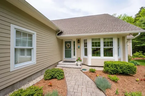 21 Conifer Lane New London NH 03257
