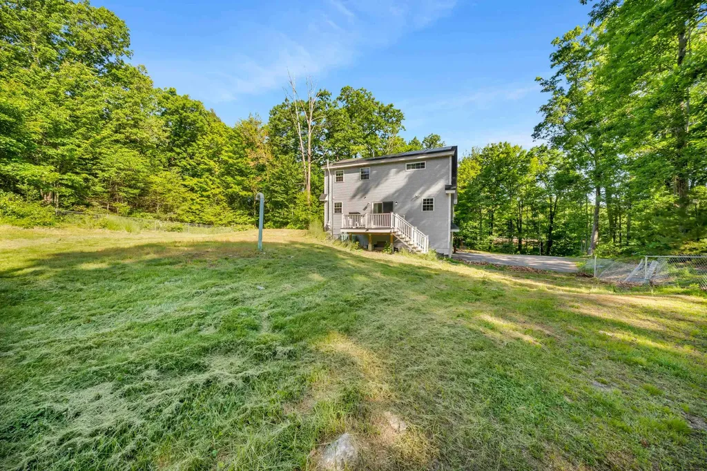 130 Concord Road Lee NH 03861