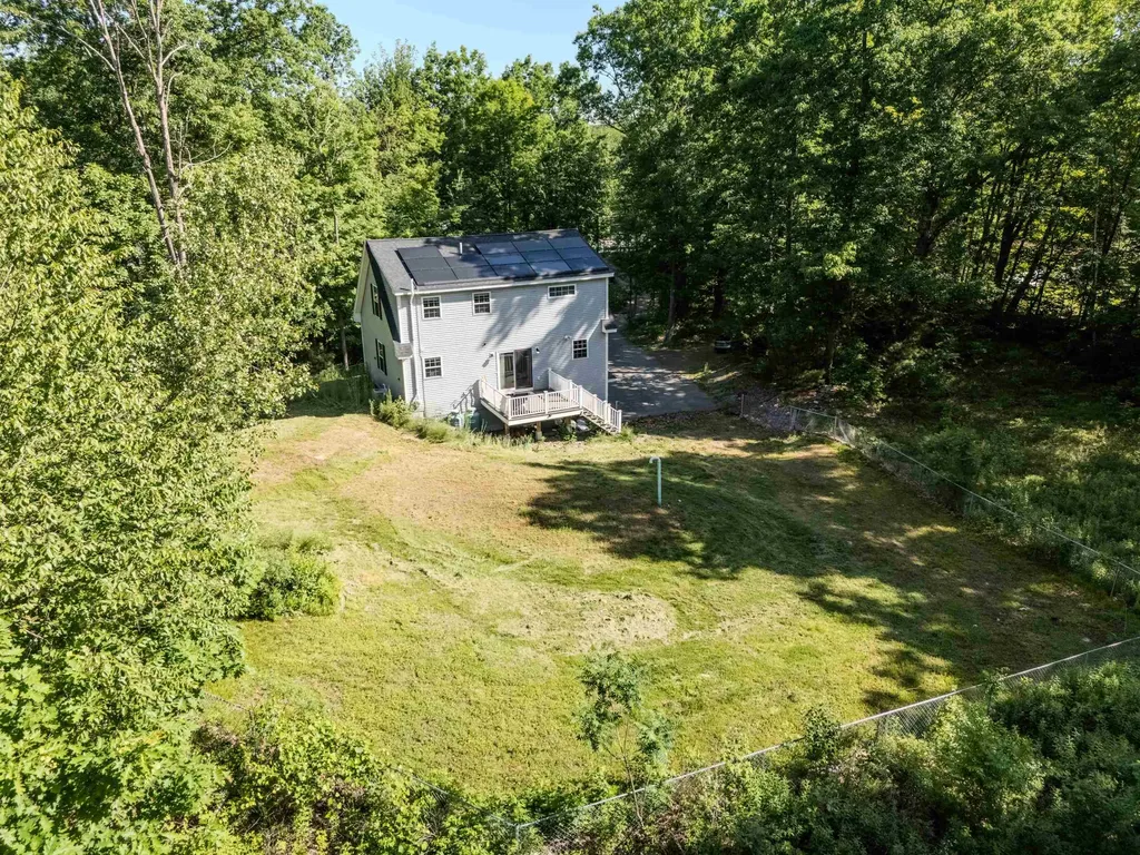 130 Concord Road Lee NH 03861