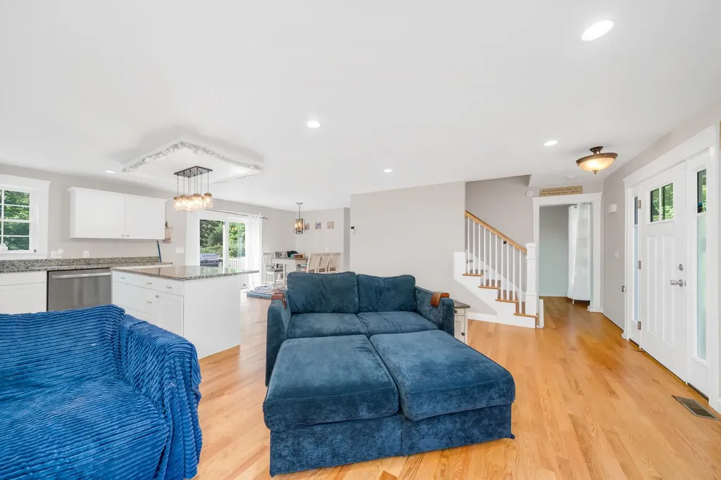 130 Concord Road Lee NH 03861