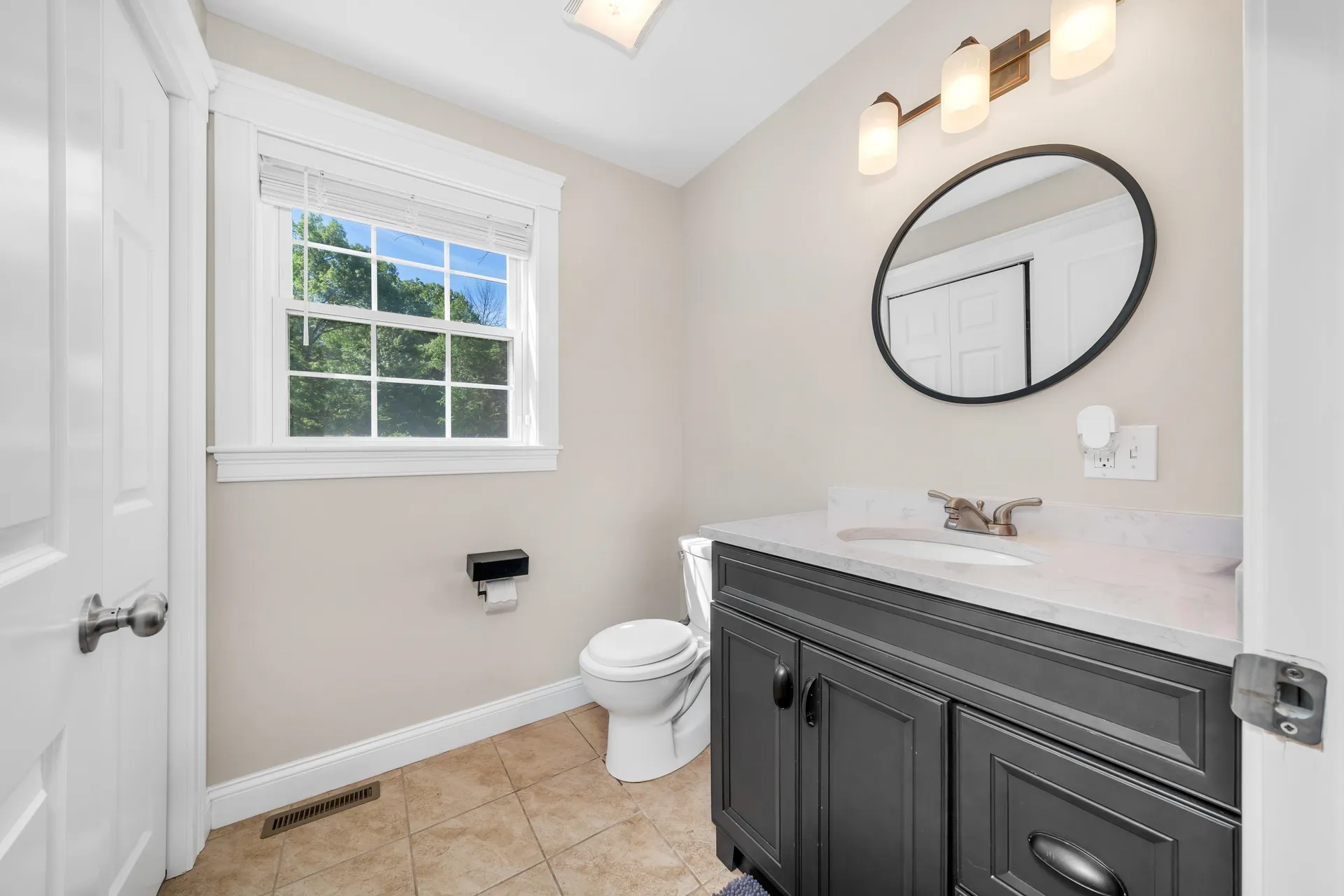 130 Concord Road Lee NH 03861