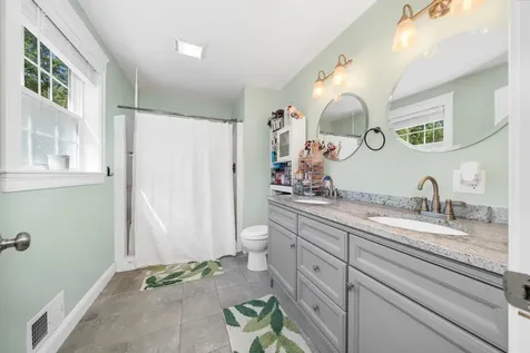 130 Concord Road Lee NH 03861